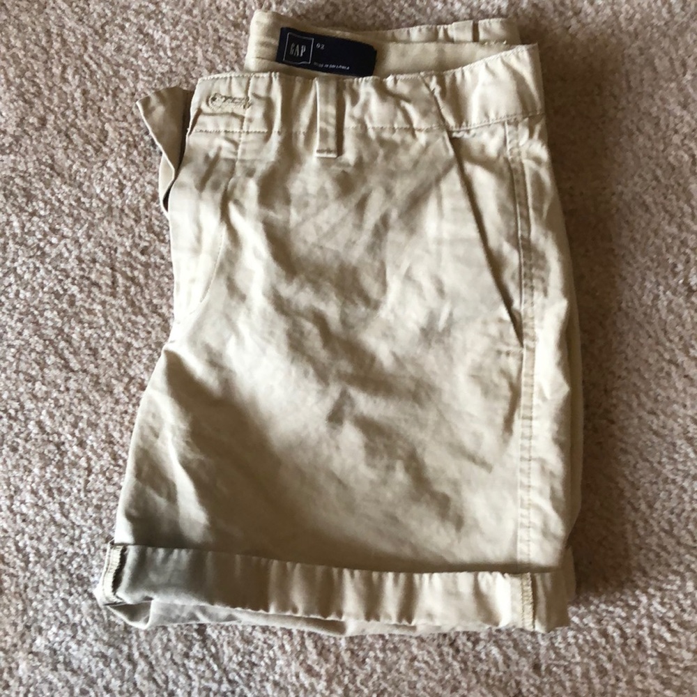 GAP shorts